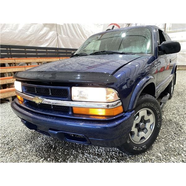 2005 CHEVROLET BLAZER, BLUE, 73262 KMS, 4X4. NO RESERVE - D108550