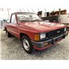 Image 8 : 1986 TOYOTA PICK UP, RED, 265742 KMS, NO RESERVE - D184049