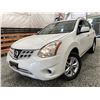 Image 1 : 2013 NISSAN ROGUE, WHITE, 150273 KMS, FWD, REPO UNIT. - D042443