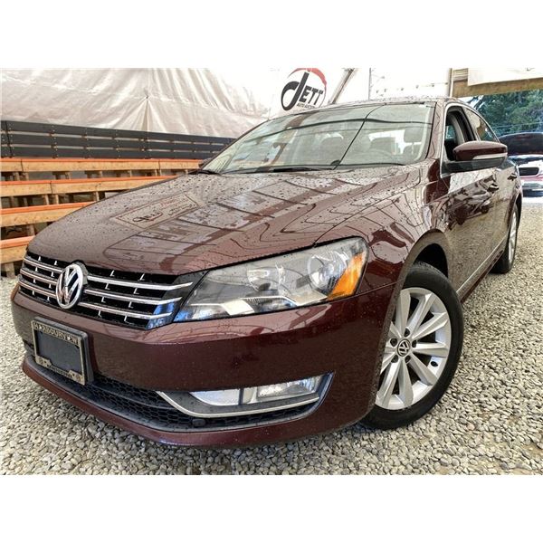 2013 VOLKSWAGEN PASSAT SEL, RED, 158947 KMS, FRONT WHEEL DRIVE. - D075125