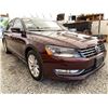 Image 8 : 2013 VOLKSWAGEN PASSAT SEL, RED, 158947 KMS, FRONT WHEEL DRIVE. - D075125