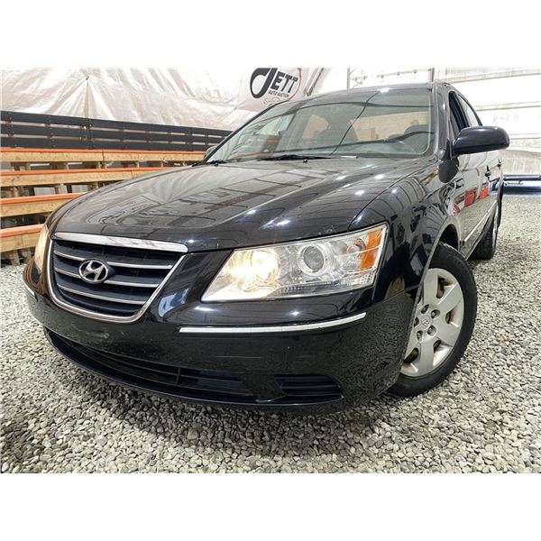 2010 HYUNDAI SONATA, BLACK, 251091 KMS, FRONT WHEEL DRIVE. NO RESERVE. - D615511