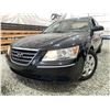 Image 1 : 2010 HYUNDAI SONATA, BLACK, 251091 KMS, FRONT WHEEL DRIVE. NO RESERVE. - D615511