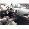 Image 38 : 2015 JEEP CHEROKEE, SILVER, 172185 KMS, 4X4. - D698572