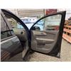 Image 37 : 2011 CHEVROLET TRAVERSE, GREY, 215959 KMS, FRONT WHEEL DRIVE. - D261950