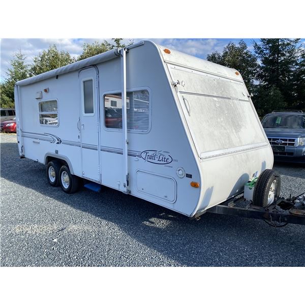 2001 TRAILLIGHT TRAVEL TRAILER, WHITE. - D016839