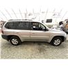 Image 11 : 2005 GMC ENVOY, SILVER, TMU KMS, 4X4. - B239987