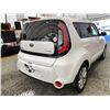 Image 14 : 2016 KIA SOUL, WHITE, 147595 KMS, FRONT WHEEL DRIVE. - D409158