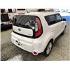 Image 15 : 2016 KIA SOUL, WHITE, 147595 KMS, FRONT WHEEL DRIVE. - D409158