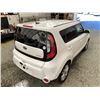 Image 16 : 2016 KIA SOUL, WHITE, 147595 KMS, FRONT WHEEL DRIVE. - D409158