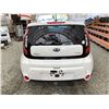 Image 18 : 2016 KIA SOUL, WHITE, 147595 KMS, FRONT WHEEL DRIVE. - D409158