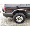 Image 27 : 2005 CHEVROLET BLAZER, BLACK, 223027 KMS, FOUR WHEEL DRIVE. - D121445