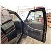 Image 37 : 2005 CHEVROLET BLAZER, BLACK, 223027 KMS, FOUR WHEEL DRIVE. - D121445
