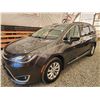 Image 3 : 2017 CHRYSLER PACIFICA TOURING L, GREY, 120705 KMS, FRONT WHEEL DRIVE. - D628757