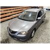 Image 4 : 2005 MAZDA 3, GREY, 261828 KMS, FRONT WHEEL DRIVE. - B346177
