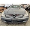 Image 5 : 2006 MERCEDES CLS 500, SILVER, 11926 MILES, REAR WHEEL DRIVE. - D020240