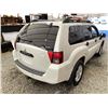 Image 15 : 2008 MITSUBISHI ENDOUVER, WHITE, 126881 MILES, ALL WHEEL DRIVE. - D025982