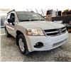 Image 8 : 2008 MITSUBISHI ENDOUVER, WHITE, 126881 MILES, ALL WHEEL DRIVE. - D025982