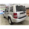 Image 20 : 2012 JEEP LIBERTY, SILVER, 228410 KMS, FOUR WHEEL DRIVE. - D101883