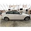 Image 11 : 2011 BMW 328I, WHITE, 175588 KMS, ALL WHEEL DRIVE. - D773189
