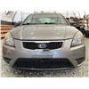 Image 5 : 2011 KIA RIO, GREY, 223159 KMS, FRONT WHEEL DRIVE. - B915110