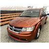 Image 3 : 2013 DODGE JOURNEY, ORANGE, 224108 KMS, FRONT WHEEL DRIVE. - B715501