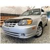 Image 1 : 2005 HYUNDAI ACCENT, GREY, 235882 KMS, FRONT WHEEL DRIVE. - B339442