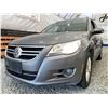 Image 2 : 2011 VW TIGUAN, GREY, 292340 KMS, ALL WHEEL DRIVE. - B526049