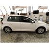 Image 11 : 2010 VW GOLF, WHITE, 281096 KMS, FRONT WHEEL DRIVE. NO RESERVE. - J386443