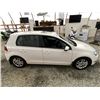 Image 12 : 2010 VW GOLF, WHITE, 281096 KMS, FRONT WHEEL DRIVE. NO RESERVE. - J386443
