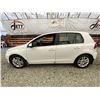 Image 23 : 2010 VW GOLF, WHITE, 281096 KMS, FRONT WHEEL DRIVE. NO RESERVE. - J386443
