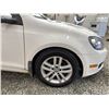 Image 25 : 2010 VW GOLF, WHITE, 281096 KMS, FRONT WHEEL DRIVE. NO RESERVE. - J386443