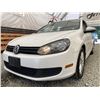Image 2 : 2010 VW GOLF, WHITE, 281096 KMS, FRONT WHEEL DRIVE. NO RESERVE. - J386443