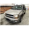 Image 3 : 2002 CHEVROLET TRAIL BLAZER, GOLD, 249994 KMS, 4 WHEEL DRIVE. - D435097