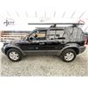 Image 21 : 2006 FORD ESCAPE, BLACK, 241999 KMS, FOUR WHEEL DRIVE. - PC86095