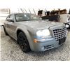 Image 8 : 2005 CHYSLER 300, SILVER, 232485 KMS, REAR WHEEL DRIVE. - D148468