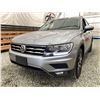 Image 2 : 2021 VW TIGUAN, SILVER, 146772 KMS, ALL WHEEL DRIVE. - D038706