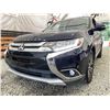 Image 2 : 2017 MITSUBISHI OUTLANDER, BLUE, 167487 KMS, FOUR WHEEL DRIVE. - D612165
