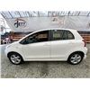 Image 23 : 2008 TOYOTA YARIS, WHITE, 210383 KMS, FRONT WHEEL DRIVE. - D153947