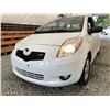 Image 2 : 2008 TOYOTA YARIS, WHITE, 210383 KMS, FRONT WHEEL DRIVE. - D153947
