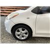 Image 31 : 2008 TOYOTA YARIS, WHITE, 210383 KMS, FRONT WHEEL DRIVE. - D153947