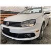 Image 2 : 2014 VOLKSWAGEN EOS, WHITE, 91603 KMS, FRONT WHEEL DRIVE. - D001283