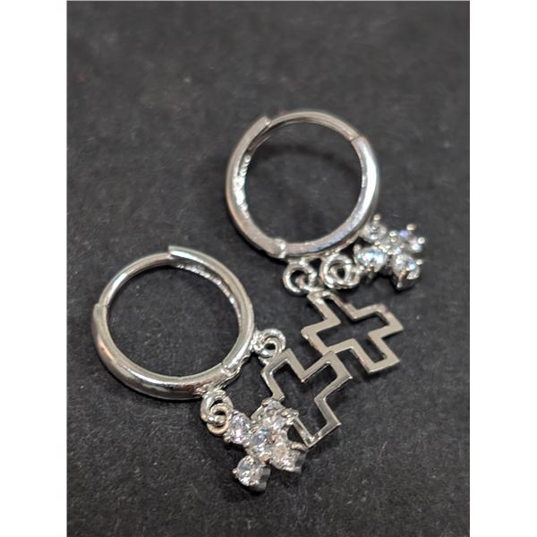 $900  10K(1.52G),Cz Earrings