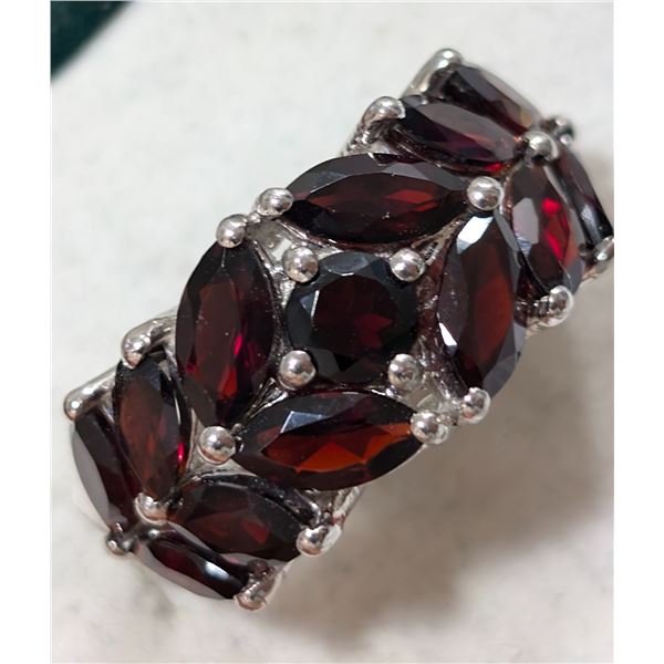 $320  Si(5.73G),Garnet Ring