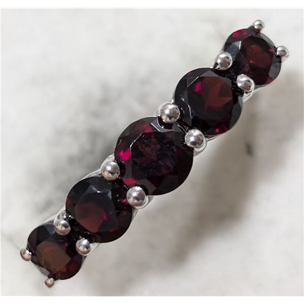 $160  Si,Garnet(1.85Ct) Ring