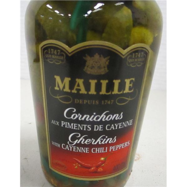 FREIGHT DAMAGE (AS IS):  MAILLE GERKINS WITH CAYENNE CHILI PEPPERS (400 ML) - JAR