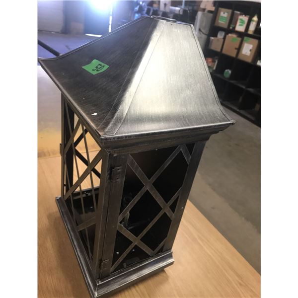 ESTATE/NEW:  BROWN METAL POST OR HOUSE MOUNT LAMP