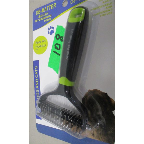NEW:  DEMATTING BRUSH FOR CATS & DOGS - PACKAGE