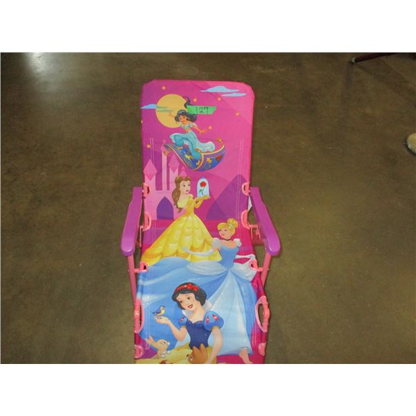 FREIGHT DAMAGE (AS IS):  FOLDING KID'S CHAIR