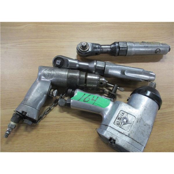 FLAT C/W 3/8" & 1/4" RATCHETS & 1/2" IMPACT (4 PIECES)
